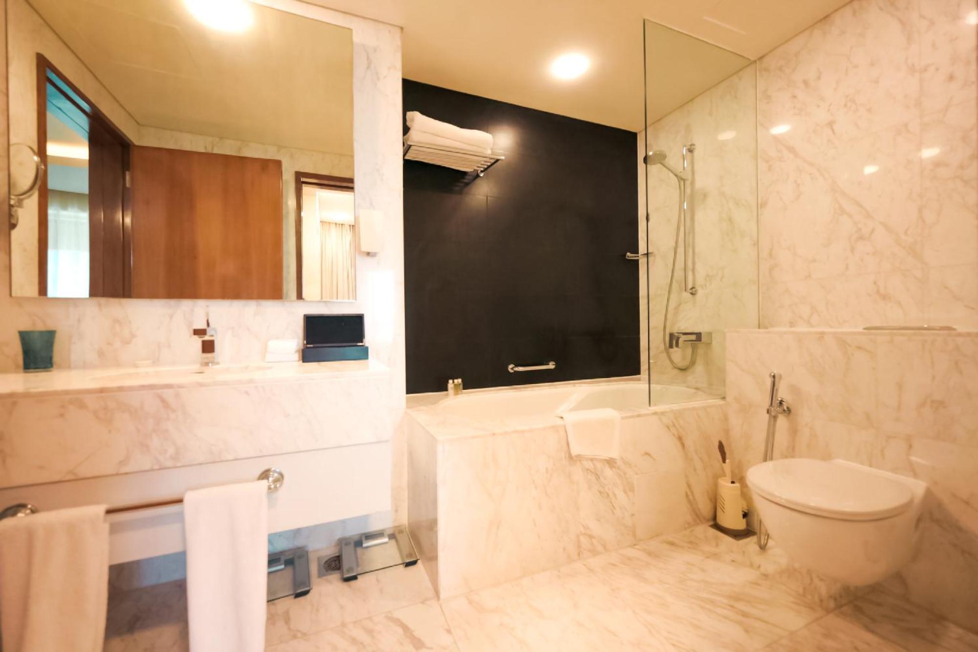 Emaar Fashion Avenue One Bedroom - Formerly Address Dubai Mall Four Apple Holiday Homes Bagian luar foto